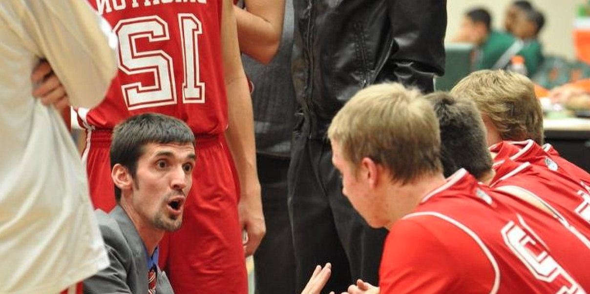 Meet+Coach+Mitchell%3A+Varsity+Boys+Basketball+and+Boys+Golf
